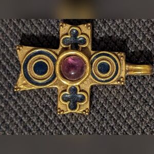 Bysitine Chucky CMA gold tone Enamel and pink stone cross